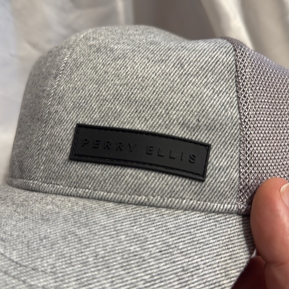Men’s Perry Ellis Portfolio Alloy Snapback Hat Cap Gray - Picture 2 of 6
